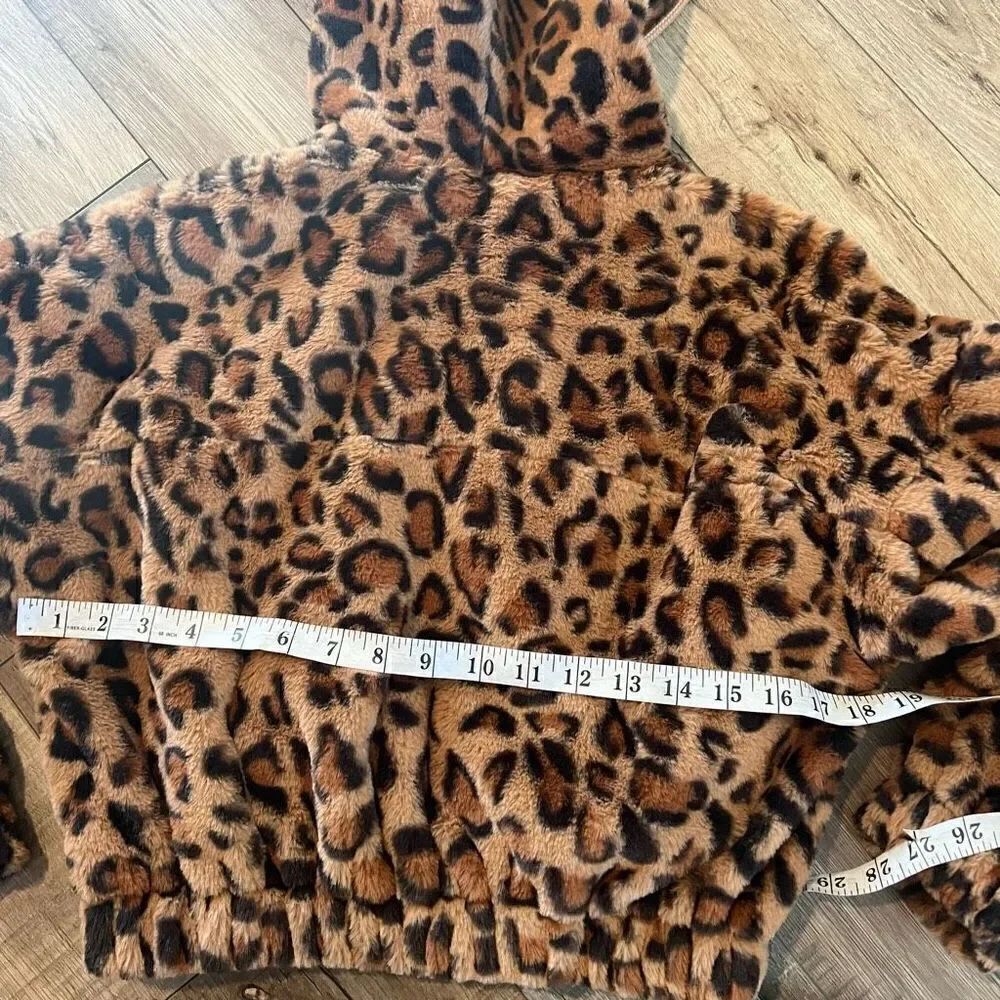 IJOAH Leopard
Hoodie Faux crop size s - Picture 5 of 7